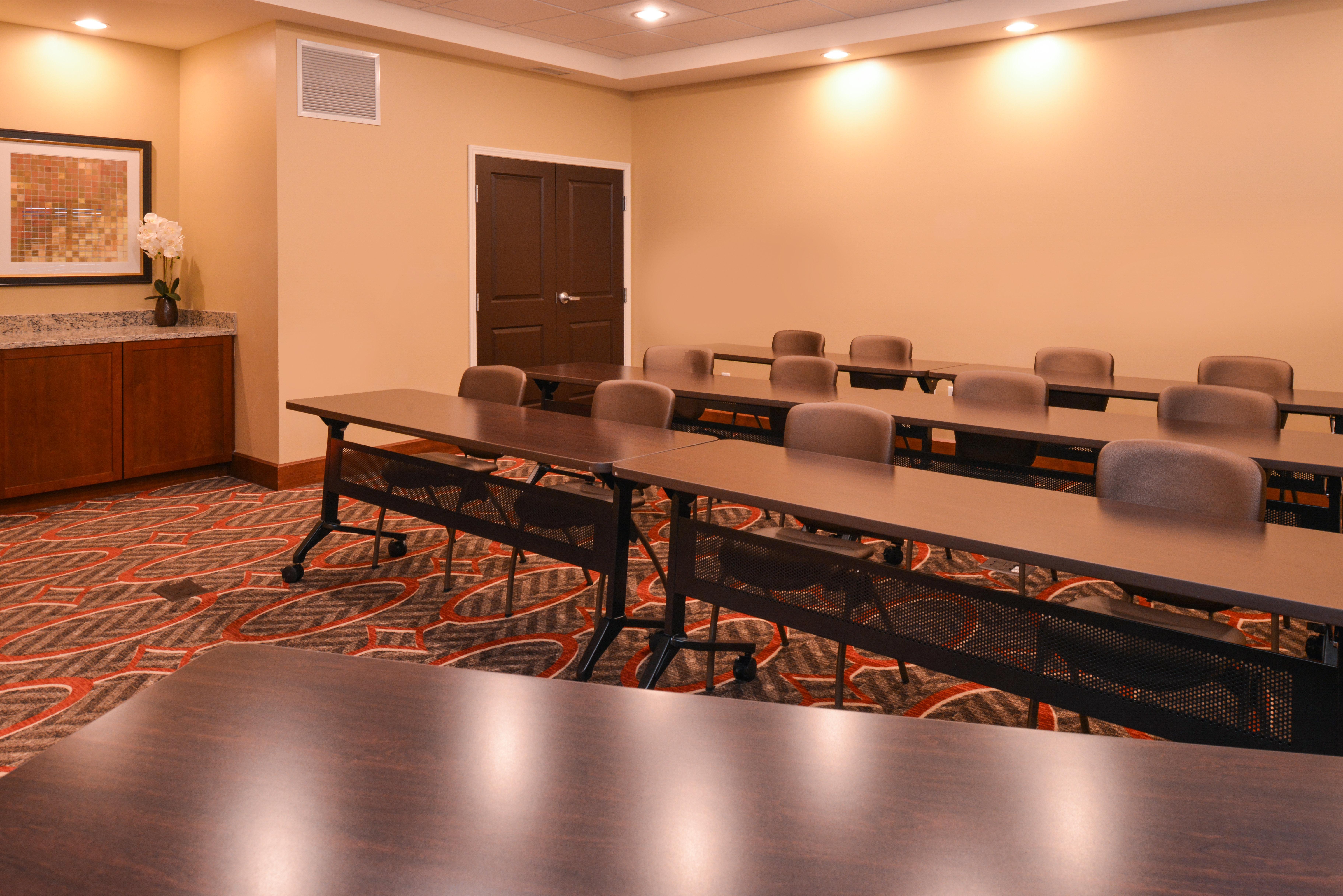 Staybridge Suites Merrillville By Ihg Exterior photo